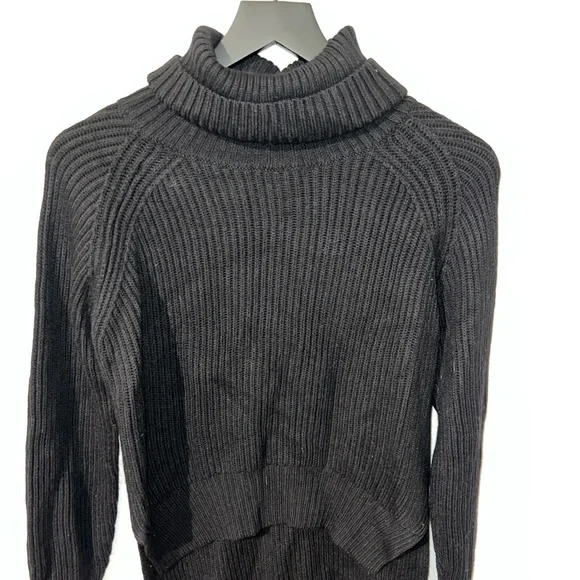 Wilfred Free | Aritzia Women’s High Low Turtleneck Sweater | Black | Size XXS - Picture 3 of 5